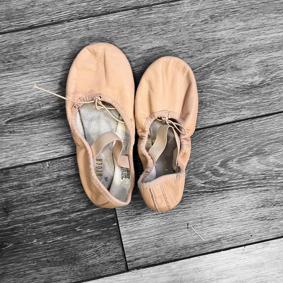Bloch Leather Ballet Shoes Pink Girl 12C - Picture 1 of 4